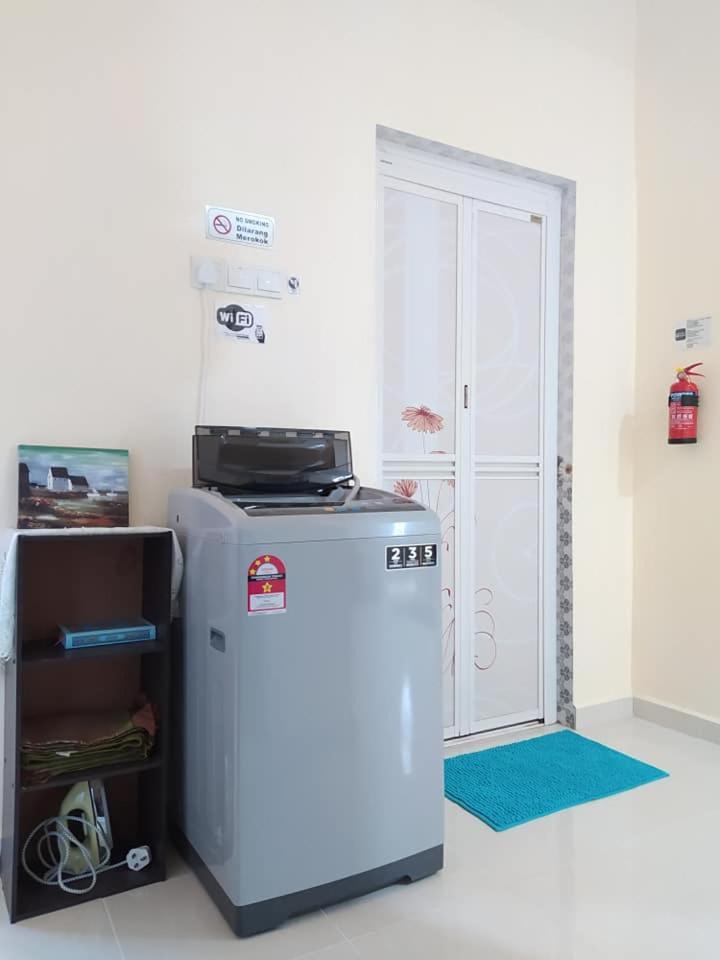 Topville Homestay Kangar Bagian luar foto