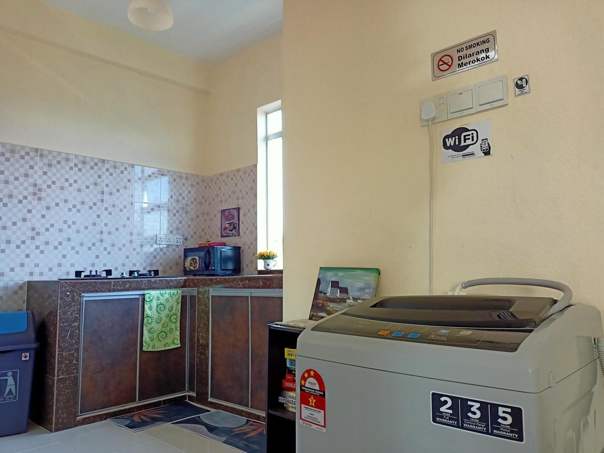 Topville Homestay Kangar Bagian luar foto