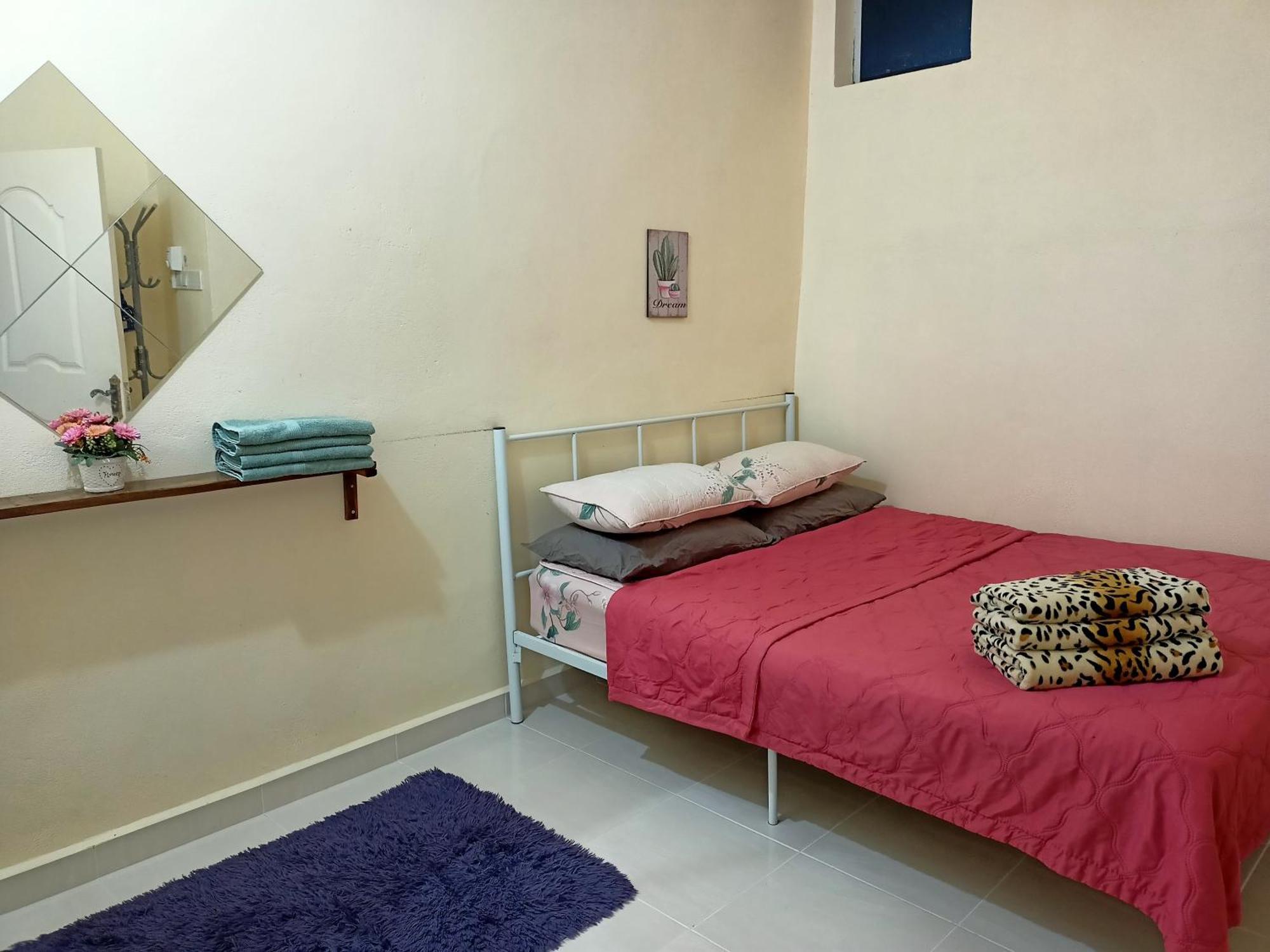Topville Homestay Kangar Bagian luar foto