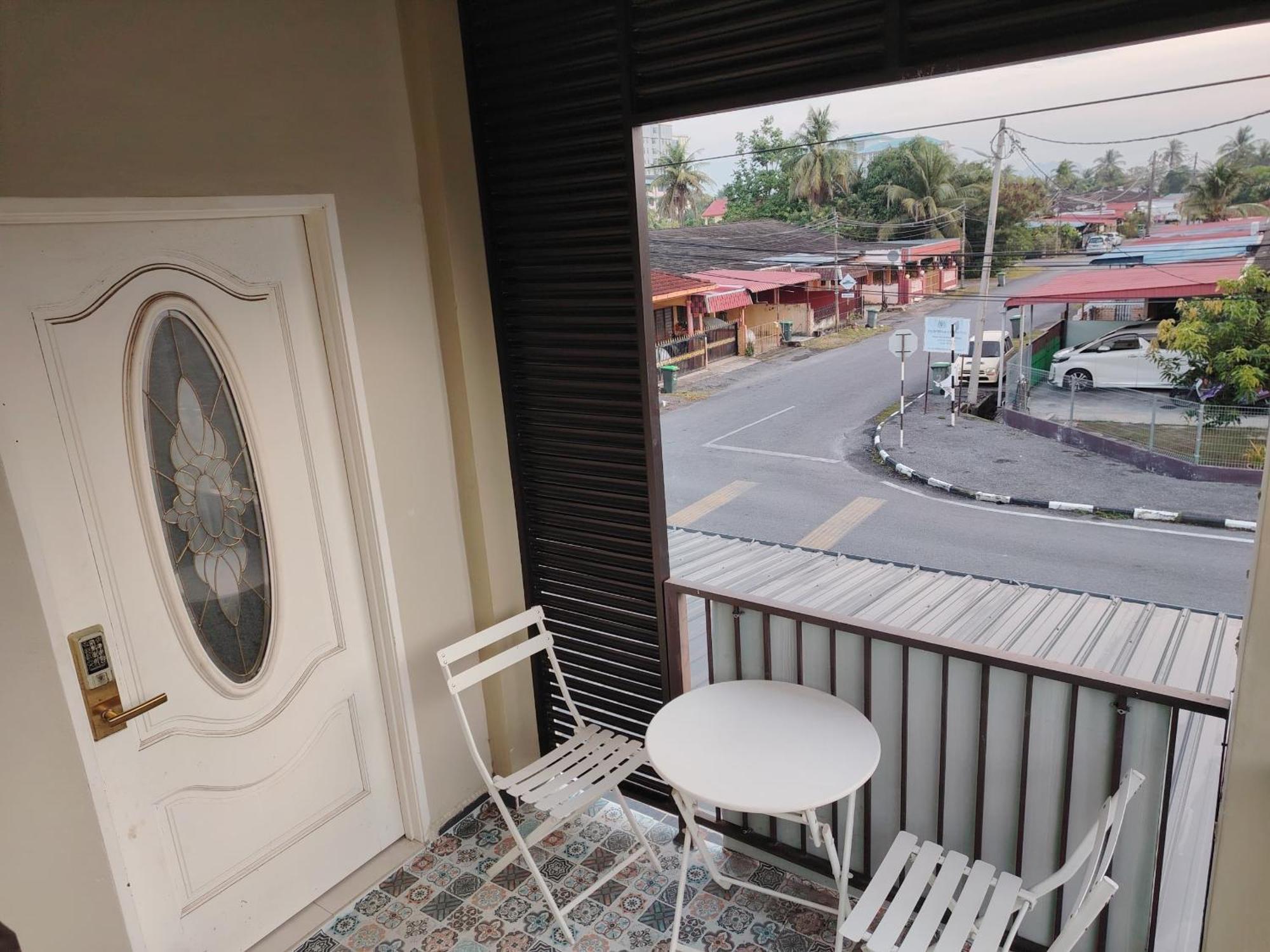 Topville Homestay Kangar Bagian luar foto